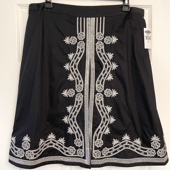 Vintage Boho Y2K Old Navy Black Silver Embroidered Skirt NWT - Picture 1 of 16